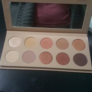 KKW Classics palette